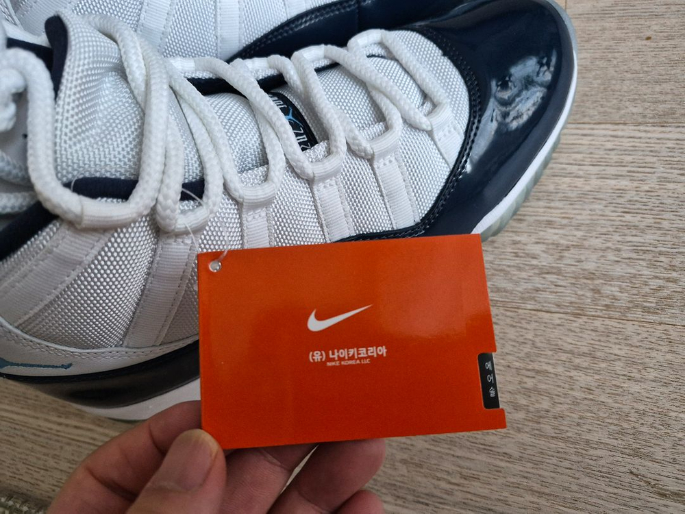 조던11 윈라이크82 270mm 세제품 이미지