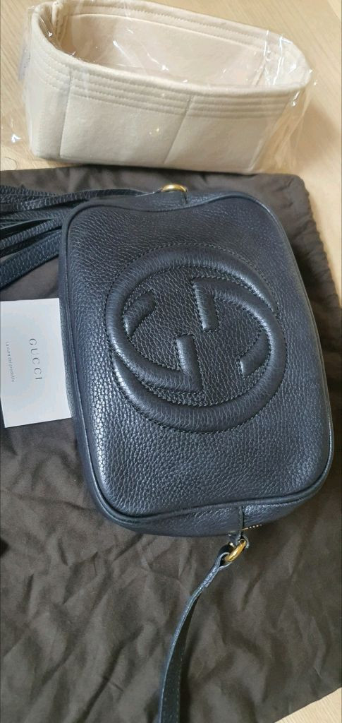 구찌 테슬 크로스백/카메라백/디스코백 정품A급(감정O)프라다루이비통디올고야드샤넬셀린느보테가생로랑발렌시아가버버리가방 이미지