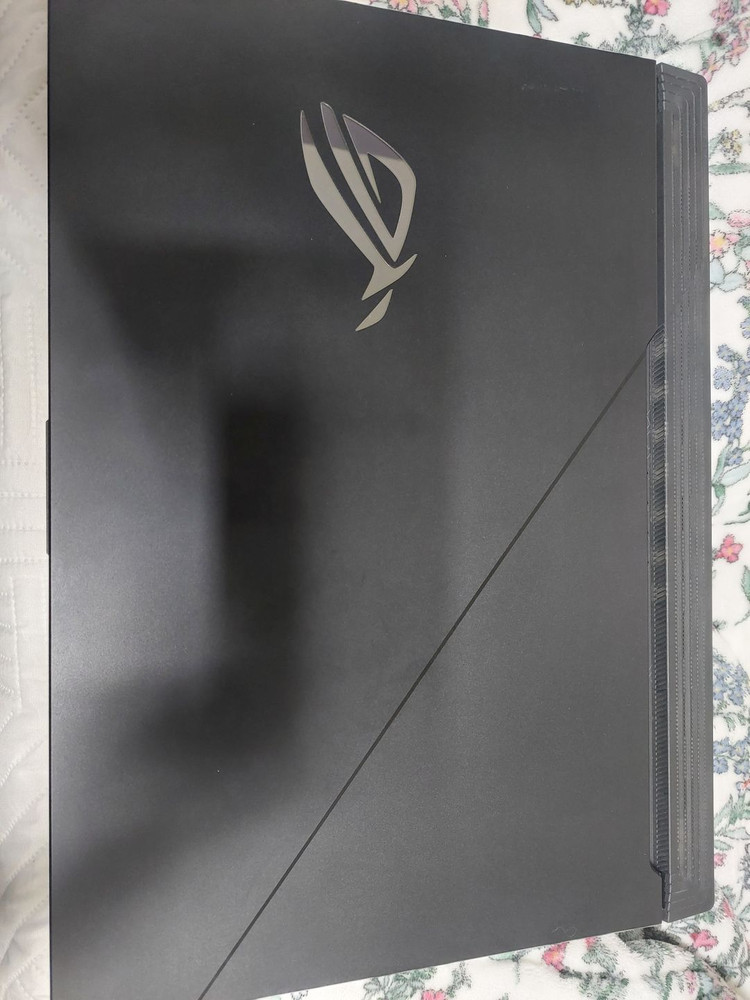 ASUS ROG 게이밍 노트북 팝니다(2080SUPER/I7-10875H/16GB/1TB) 이미지