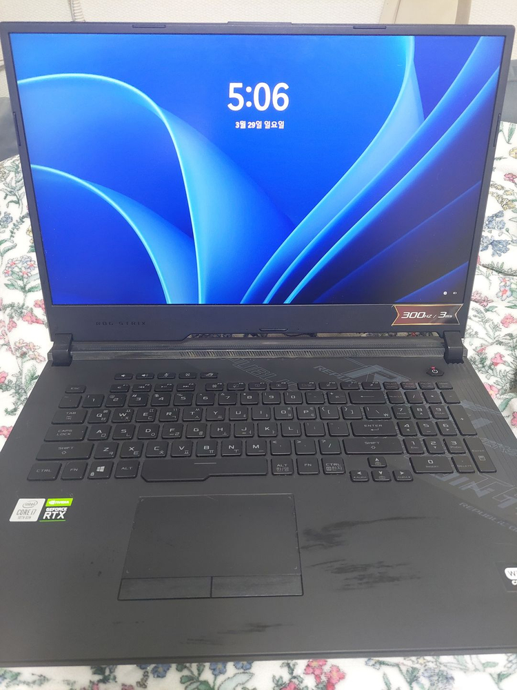 ASUS ROG 게이밍 노트북 팝니다(2080SUPER/I7-10875H/16GB/1TB) 이미지