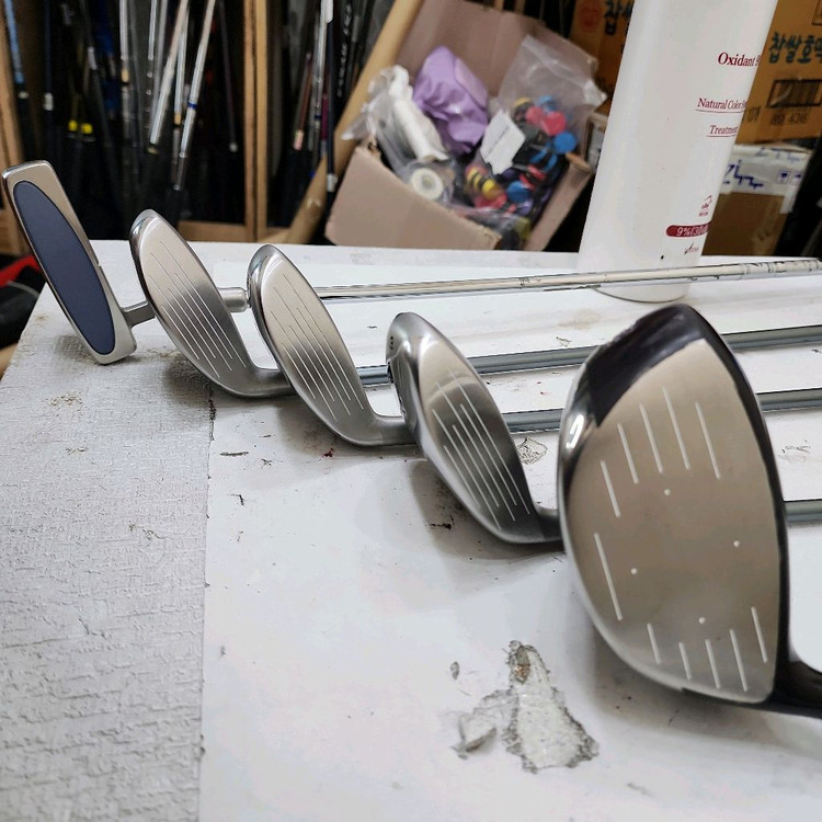 30만 테일러메이드 아이언 등 여성용 중고골프채 풀세트 이미지