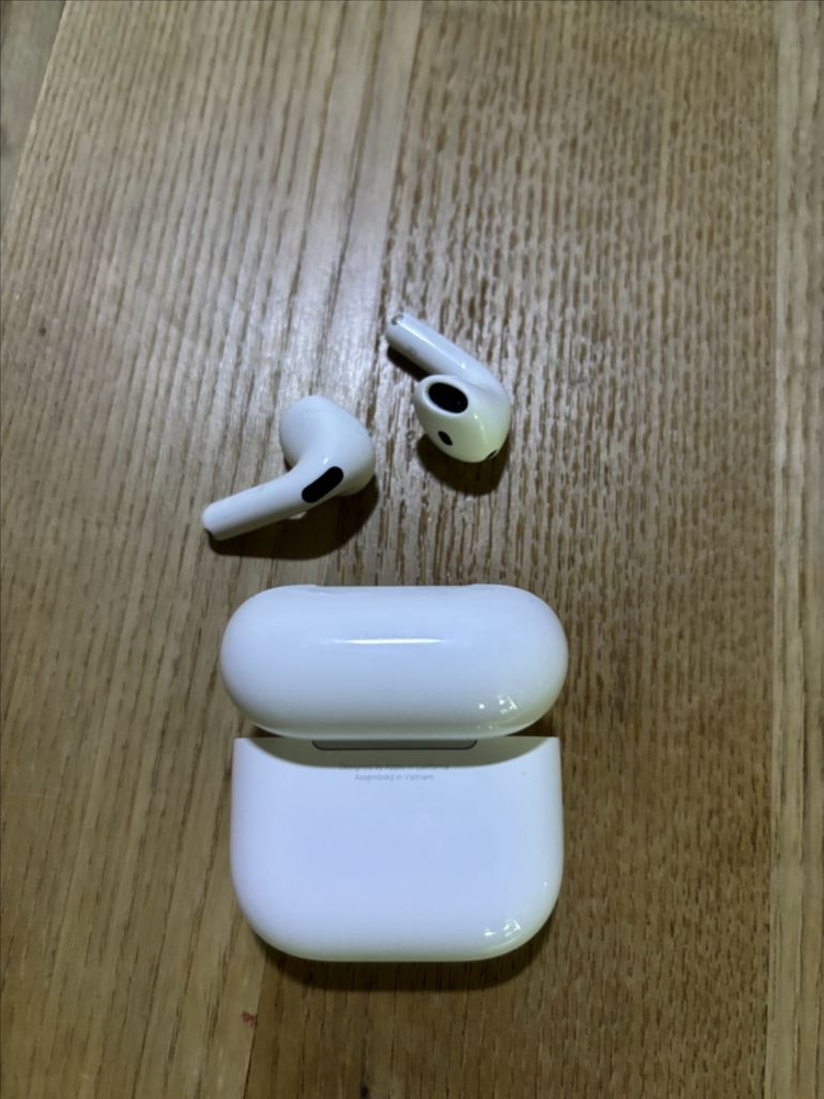 에어팟 4세대 노캔 x 상태Sss 이미지
