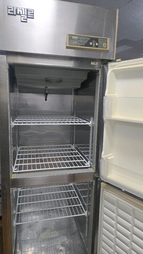 간냉식 25박스 냉장고 이미지