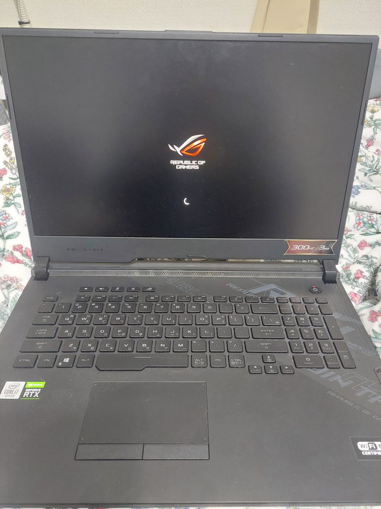 ASUS ROG 게이밍 노트북 팝니다(2080SUPER/I7-10875H/16GB/1TB) 이미지