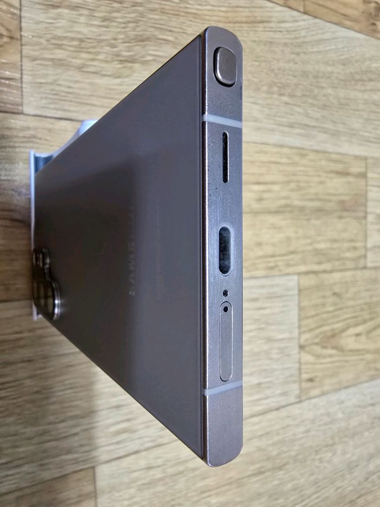 갤럭시 S24 울트라 삼성센터 액정수리 S급 256G 이미지