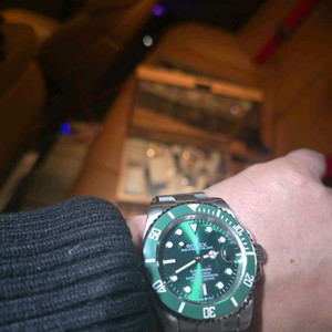 롤렉스 서브마리너 스틸 그린 이미지