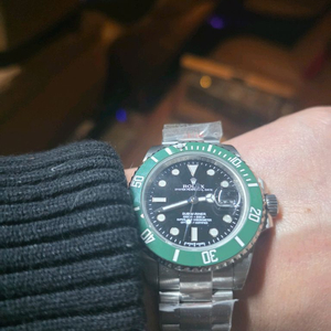 롤렉스 서브마리너 스틸 블랙 색상 이미지