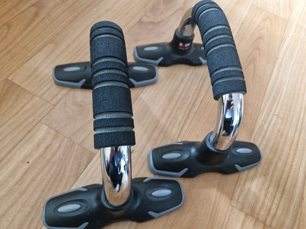 고무 플라스틱 아령 + 푸쉬업바 운동기구 이미지