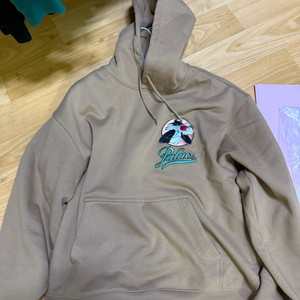 급처 M사이즈) 팔라스x어그 루니툰 후드 새제품 판매합니다. 이미지