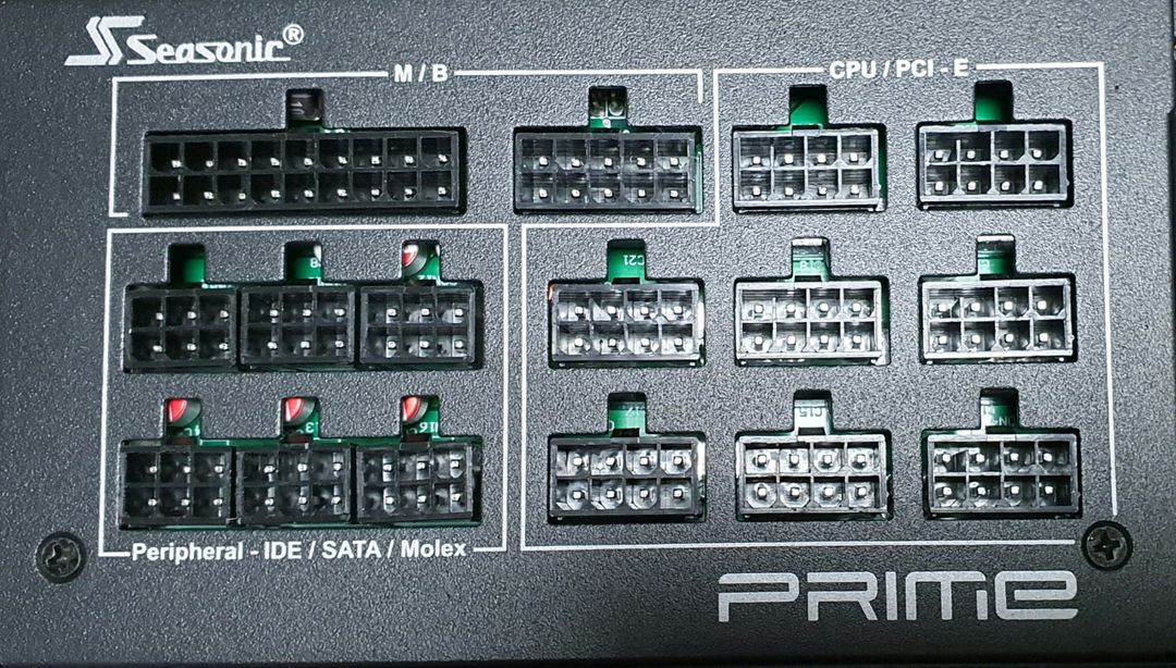 Seasonic Prime GX-1300 풀모듈러 파워 서플라이입니다. 이미지