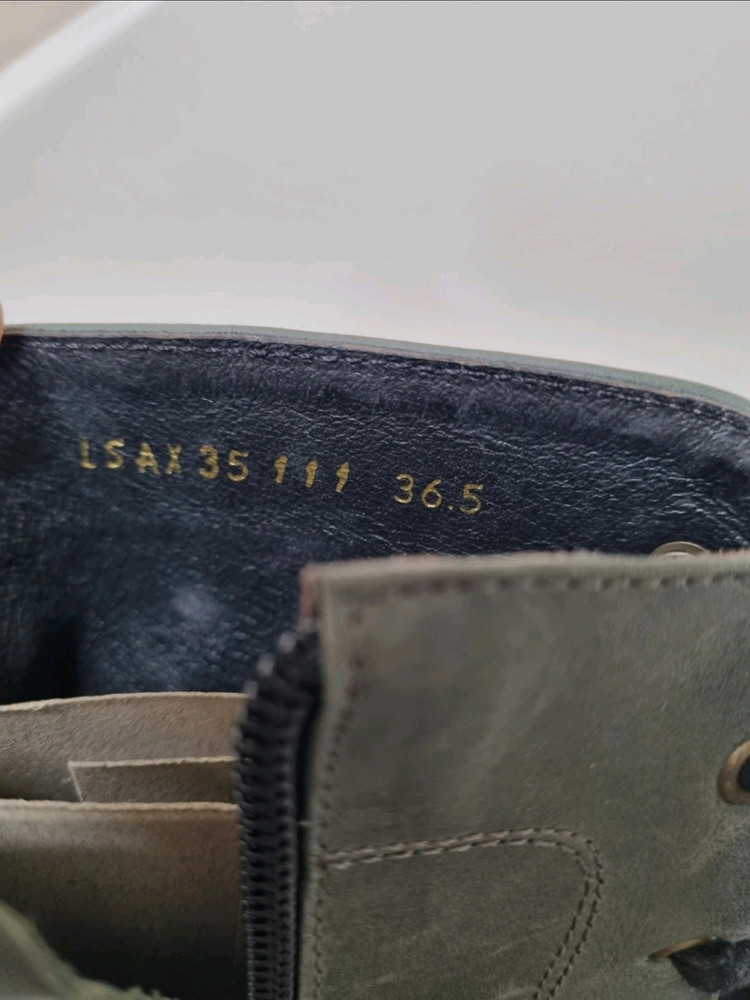 슈콤마보니 스트랩 앵클부츠 이미지