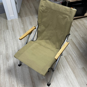 스노우피크 로우체어 30 카키 LV091KH 캠핑 체어 의자 2개 새상태 팝니다 이미지