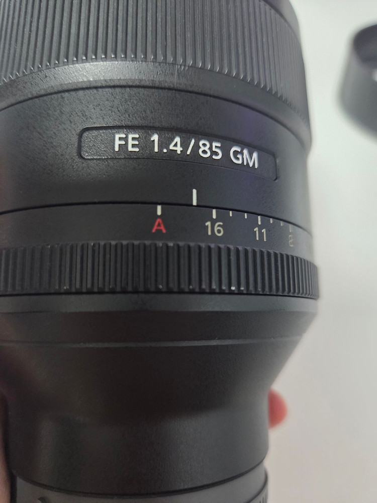 소니 FE85mm F1.4 GM (85.4)(85금) 풀프레임 미러리스 단렌즈 판매합니다 이미지