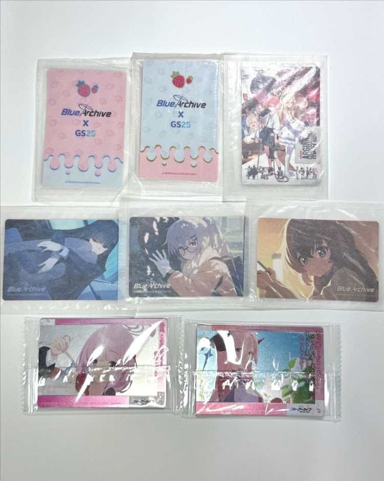 블루아카이브 띠부씰 GS25 콜라보 포토카드 콜렉터 이미지