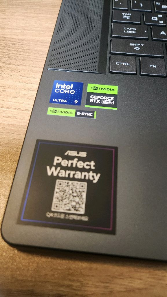 ASUS 2024 제피러스g16 rtx4070 1tb. 32g 울트라 코어9 노트북 팝니다. 이미지