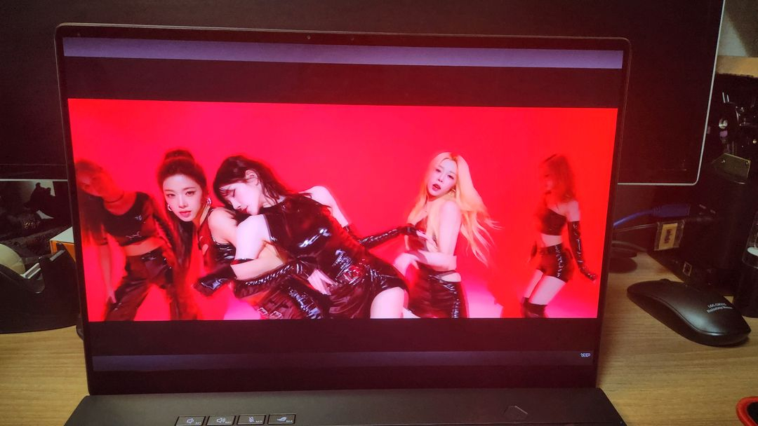 ASUS 2024 제피러스g16 rtx4070 1tb. 32g 울트라 코어9 노트북 팝니다. 이미지