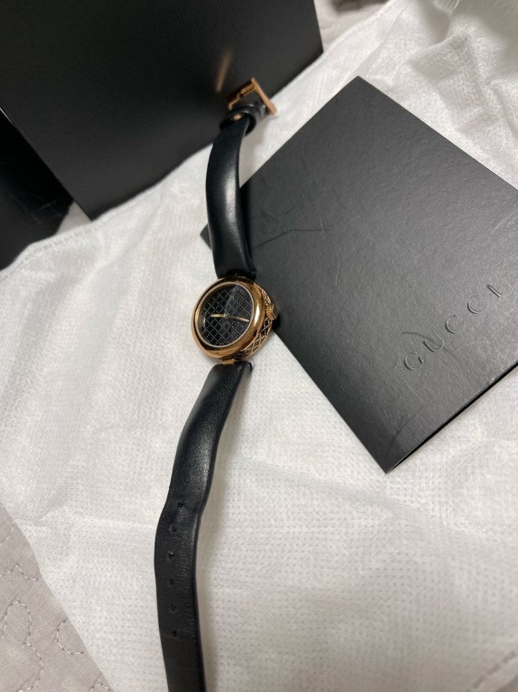 [구찌] 디아망티시마 쿼츠 가죽 스트랩 손목 시계 이미지