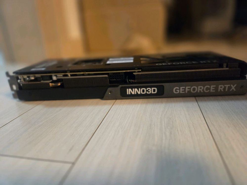 inno3d x3 4070ti 판매합니다 이미지