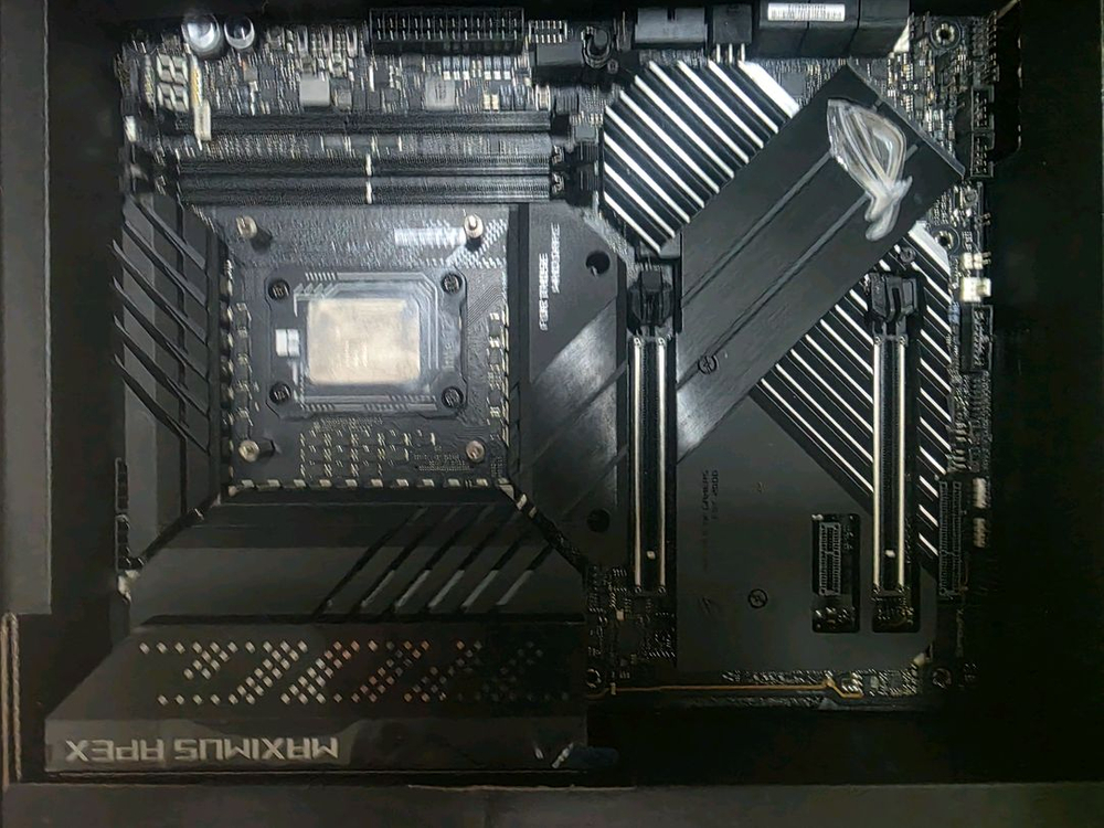 ROG MAXIMIS Z690 APEX 이미지