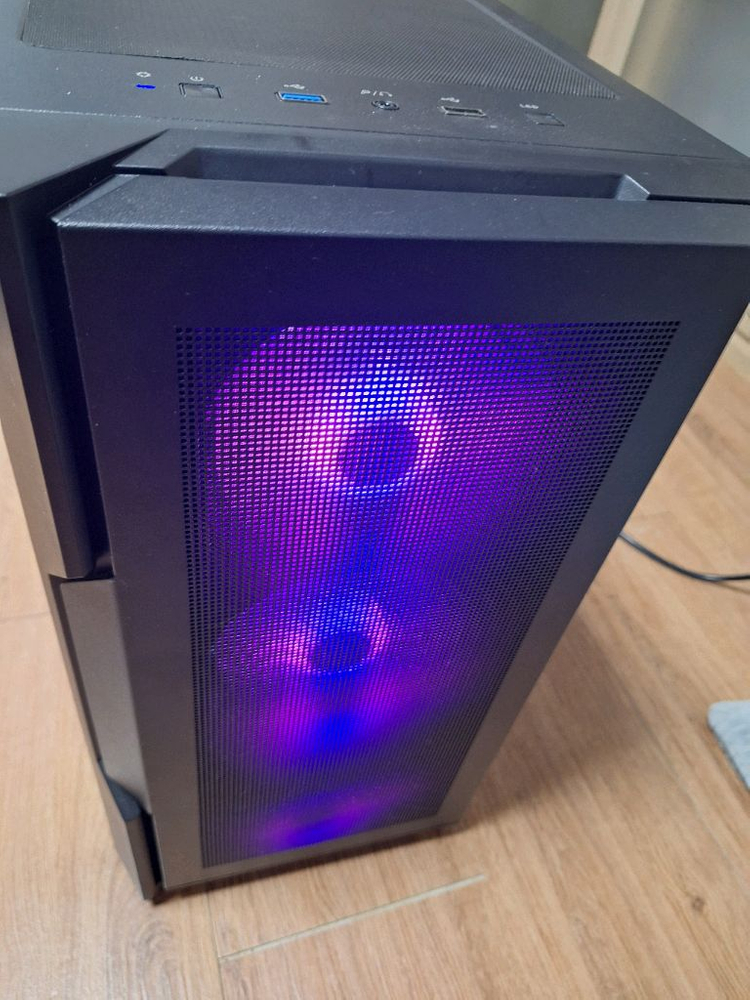 게이밍 컴퓨터 PC 본체 Ryzen 7600 RTX 3070 Ti 배그 아이온 로아 발로란트 오버워치 데스크탑 이미지