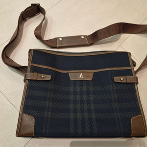 빈폴 체크 패턴 남성 서류가방 이미지