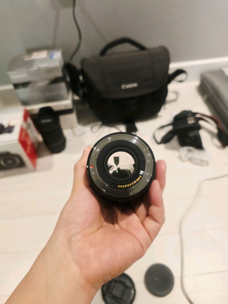 캐논 800d + 시그마 18-35 + 탐론 13-300 판매합니다. 이미지