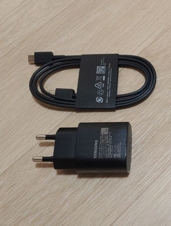 삼성 25W 고속충전기+케이블 이미지
