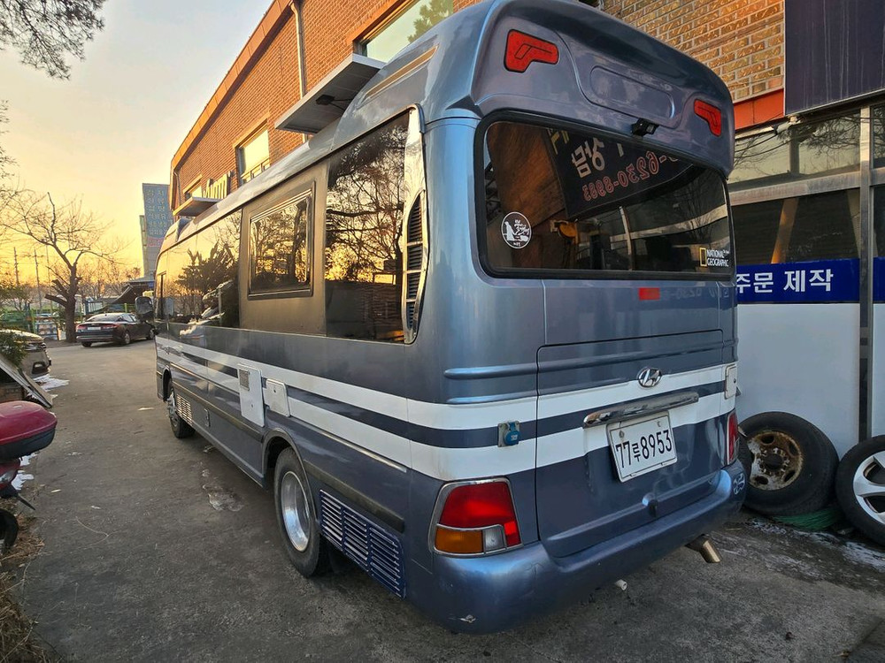 1종보통 운전가능 카운티캠핑카 이미지