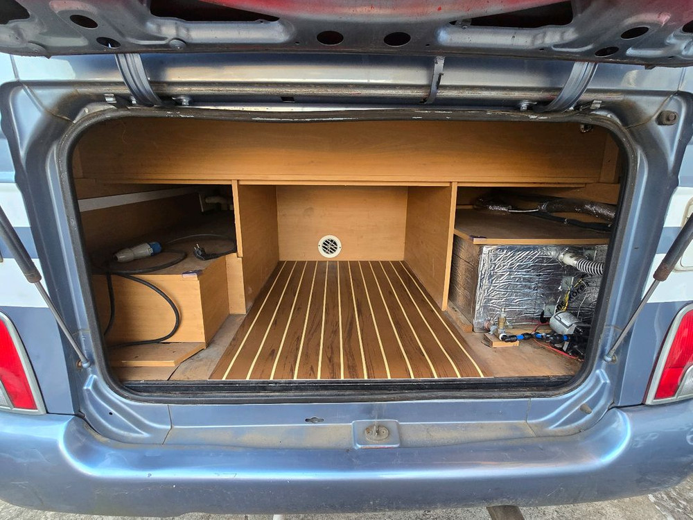 1종보통 운전가능 카운티캠핑카 이미지