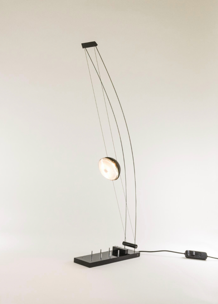 arco nero 빈티지조명 미드센추리 조명 테이블조명 이미지