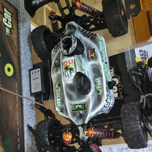 *각종교신가능*니트로4WD터보엔진RC카1/8하이엔드급JQ theCar알씨카풀박스셋~바람에언덕에서 이미지