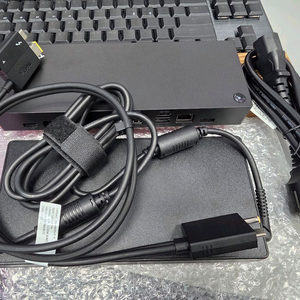 썬더볼트4 도킹스테이션 레노보 ThinkPad Workstation 이미지