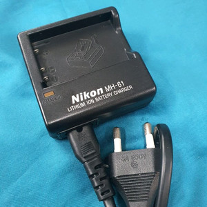 캐논 디카dslr 충전기 mh 61 이미지