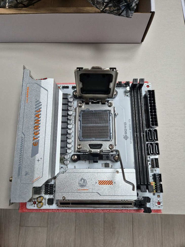 soyo b650 itx 메인보드 이미지