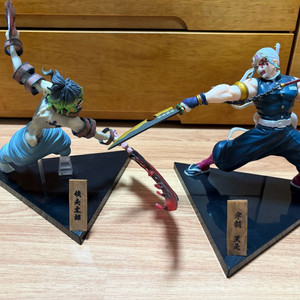 귀멸의칼날 제일복권 이치방쿠지 피규어 규타로, 우즈이 텐겐 일괄 이미지