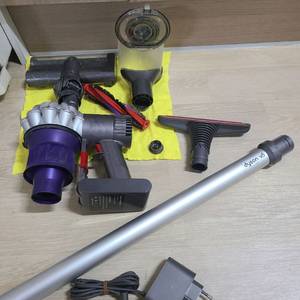 다이슨 V6 무선청소기 (세척완료.새배터리) 이미지