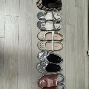 여아 190 신발 일괄 (자라, 뉴발, 닥스 등) 이미지