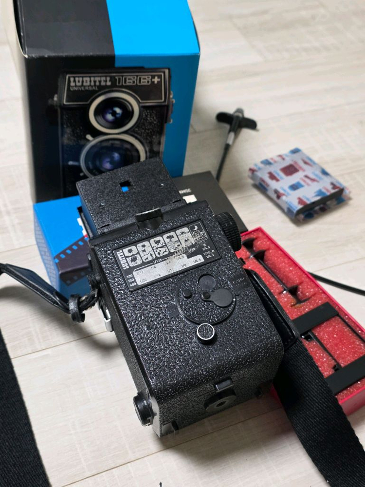 루비텔 166+ 로모그라피 중형 필름카메라 이미지