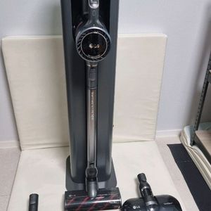 LG 코드제로 무선청소기 풀세트 판매합니다. 이미지