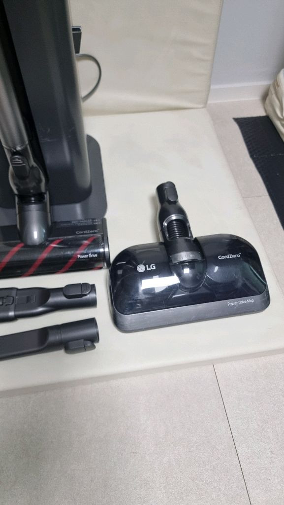 LG 코드제로 무선청소기 풀세트 판매합니다. 이미지