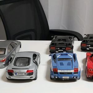 1:18 다이캐스트 하자품 판매 이미지