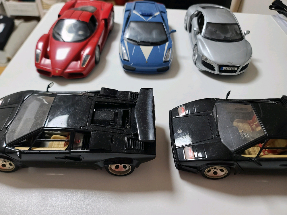 1:18 다이캐스트 하자품 판매 이미지