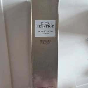 디올 프레스티지 라 마이크로 로션 드 로즈 판매합니다 이미지