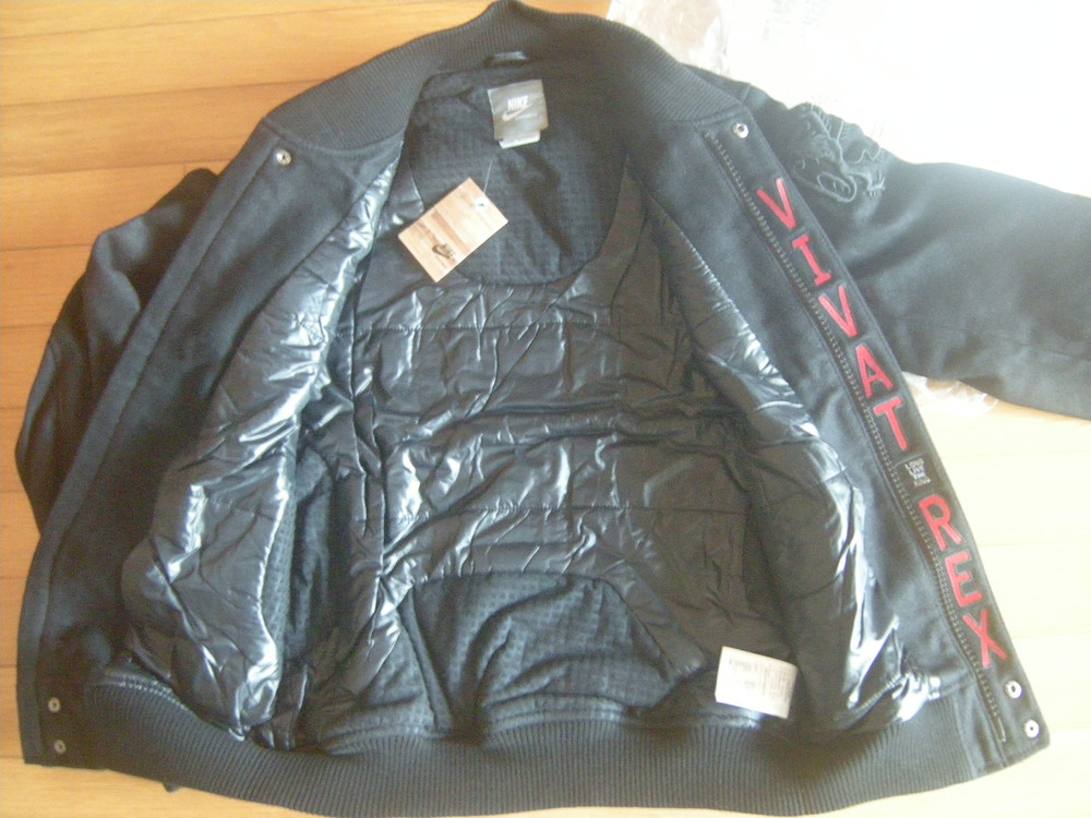 나이키르브론 바시티울자켓 한정판레어 남성용s/아디다스 노스페이스 스투시 슈프림 러닝캠핑야구농구acg조던 아이폰 이미지