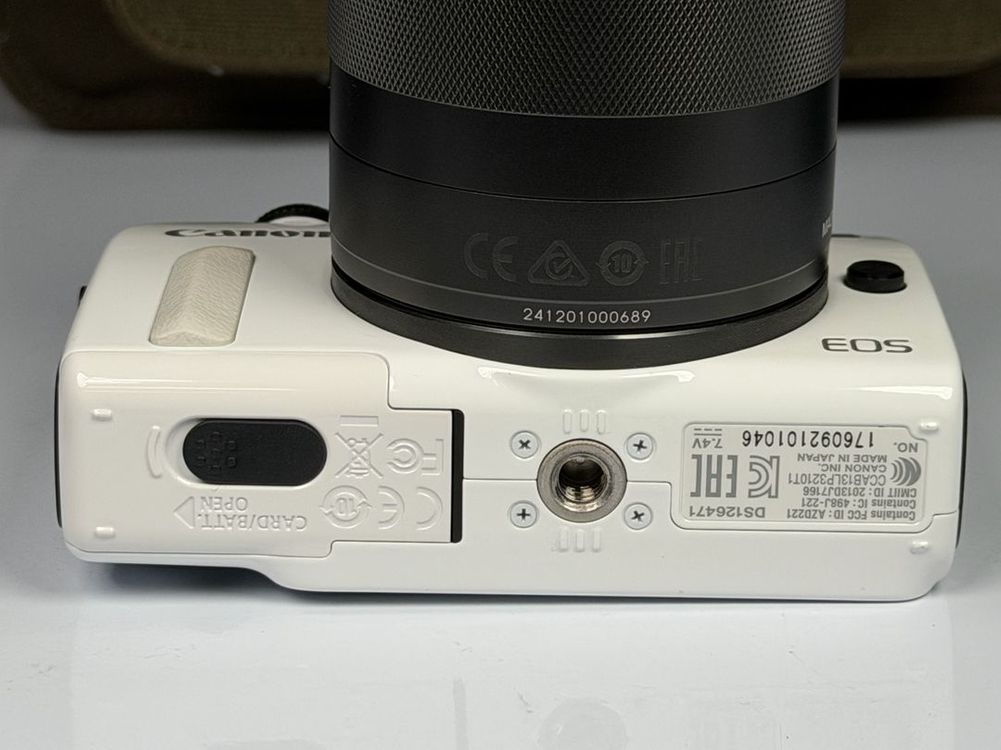 캐논 EOS M2 미러리스 카메라 이미지