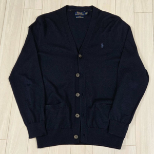 남자 폴로 가디건 이미지