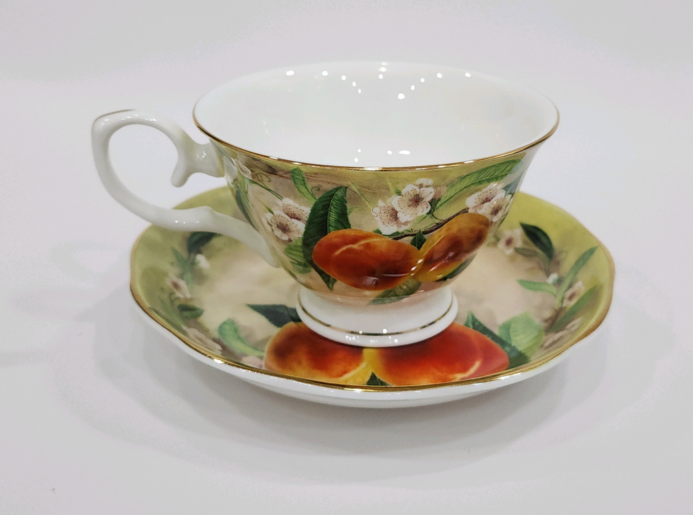 로얄스태포드 커피잔 찻잔. 이미지