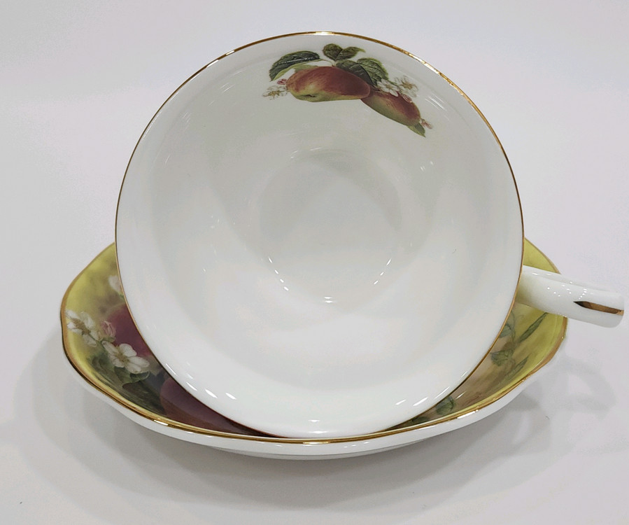 로얄스태포드 커피잔 찻잔. 이미지