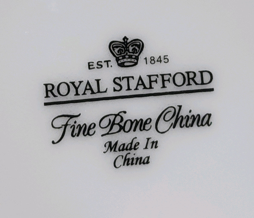 로얄스태포드 커피잔 찻잔. 이미지