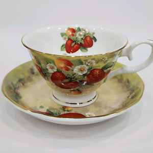 로얄스태포드 커피잔 찻잔. 이미지